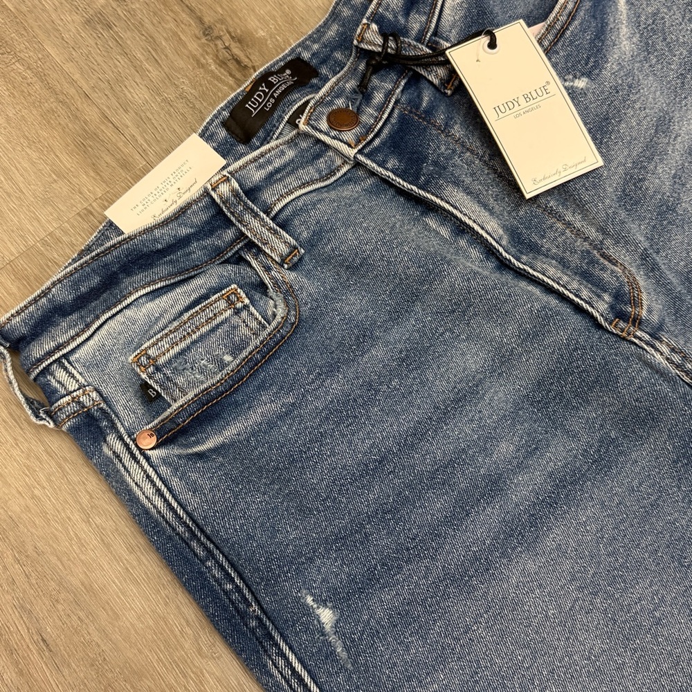 Judy Blue Distressed Wide Leg Jeans - Picture 4 of 8